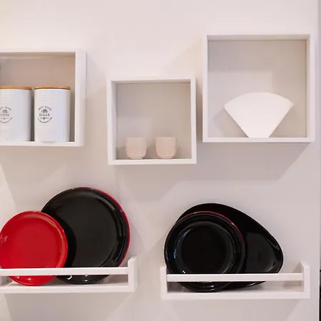 Chic Seaside Studio Walk To Metro By Laonikos Apartament *