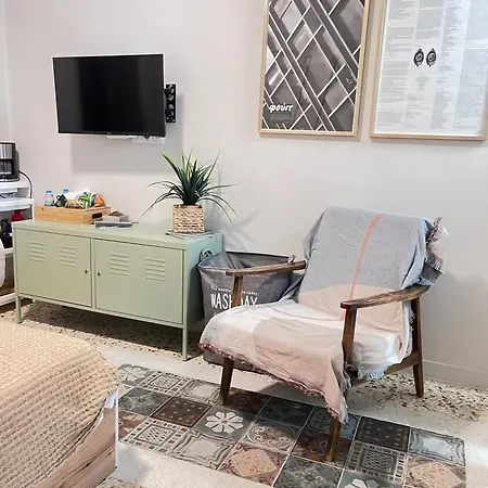 Laonikos Seaside Urban Skg Apartment *