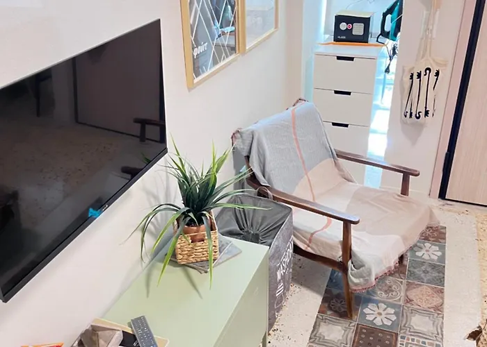 Chic Seaside Walk To Metro By Laonikos * Tesalónica