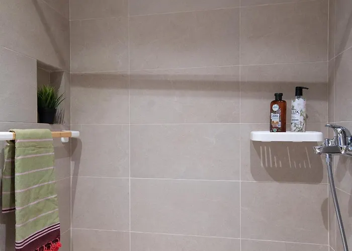 公寓 Chic Seaside Walk To Metro By Laonikos *