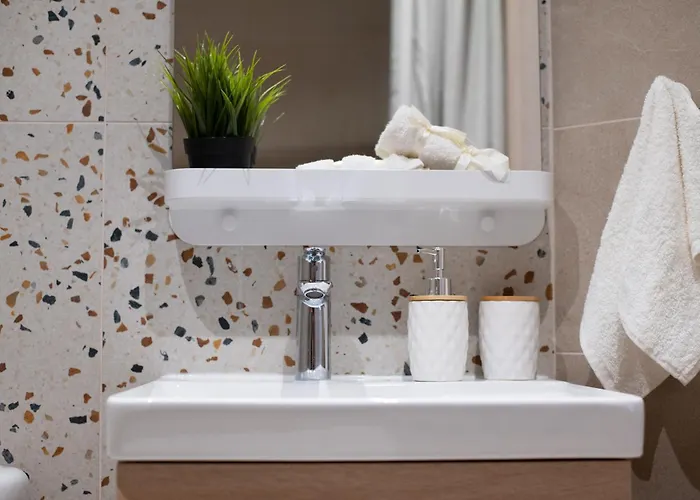 Chic Seaside Walk To Metro By Laonikos 塞萨洛尼基