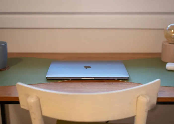 Chic Seaside Walk To Metro By Laonikos