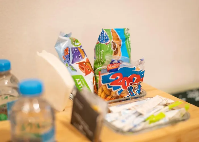 Chic Seaside Walk To Metro By Laonikos